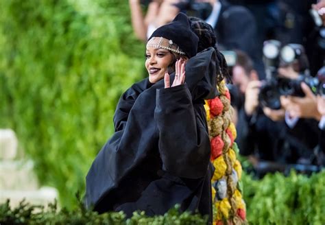 Vogue Honors Rihanna With Marble Statue