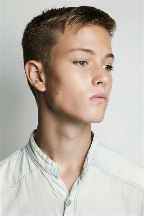 Short hairstyles for thick hair hairstyles haircuts short hair cuts modern hairstyles classy hairstyles hipster hairstyles mens hairstyles so, who think short hairstyles are coolest? The perfect Men's Hairstyle is just a Hairflip away ...