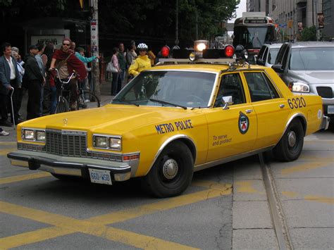 yellow toronto police cars yes really they were like this for many years old police cars