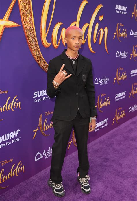Aladdin Premiere Photos See All The Dazzling Red Carpet Looks
