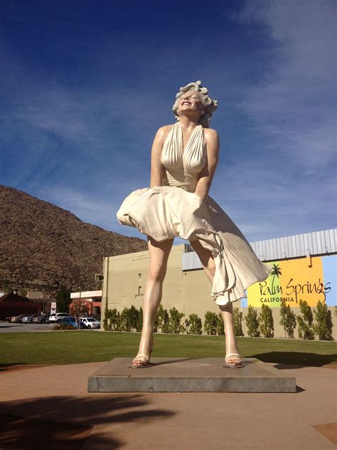 An Icon Marilyn Monroe Statute In Palm Springs Marilyn Monroe White Dress Marilyn Marilyn Monroe