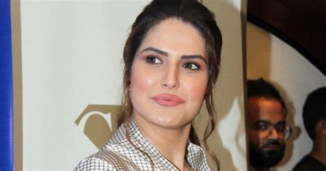 Zareen Khan At Gravittus Foundation And Unicef On Child Rights