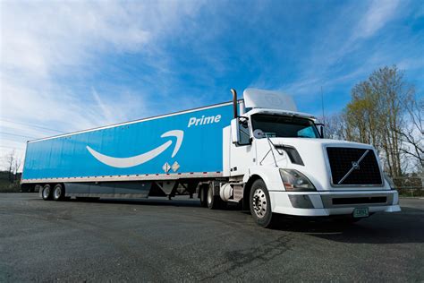 Amazon truck | Auto Finance News