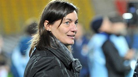 Submitted 24 minutes ago * by threaddo 7 10 8 10 & 12 h. Corinne Diacre a dévoilé sa liste pour le match à l'Épopée ...