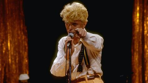David Bowie 40 Years Ago He Conquered The United Kingdom With Lets Dance
