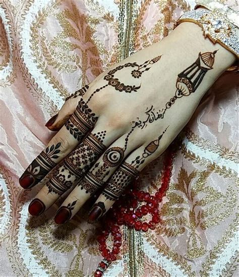 Stunning Eid Mehndi Designs To Flaunt At The Next Festive Party