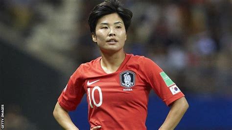 Ji So Yun South Korea Midfielder Extends Chelsea Women Contract Bbc