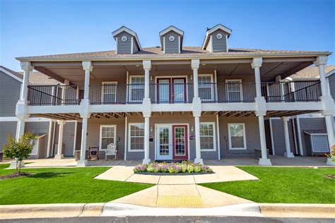 Savannah House of Yukon Apartments in Yukon, Oklahoma | The Yarco Companies