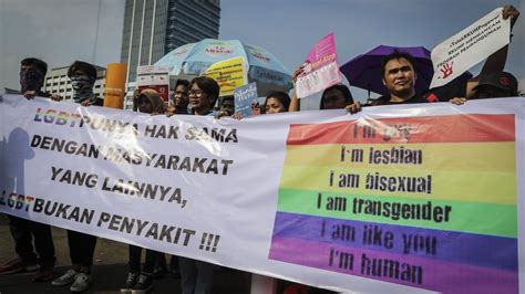 Indonesia Rights Body Condemns Lgbt Raids Ordered By Depok Mayor