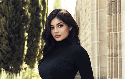 Kylie Jenner Wearing Black Top 2018 Wallpaperhd Celebrities Wallpapers4k Wallpapersimages