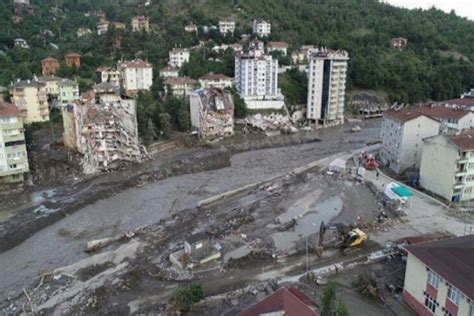 Kastamonu da sel felaketinde can kaybı 34 e yükseldi Bursa Hakimiyet