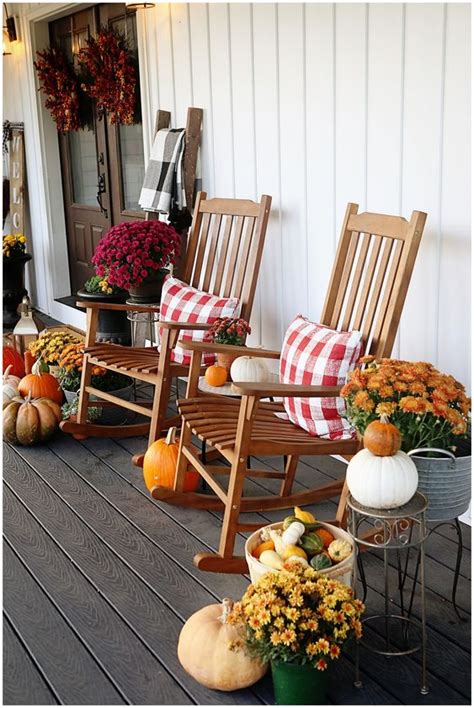 20 Cozy Outdoor Decor Ideas For Fall Front Porches The Unlikely Hostess