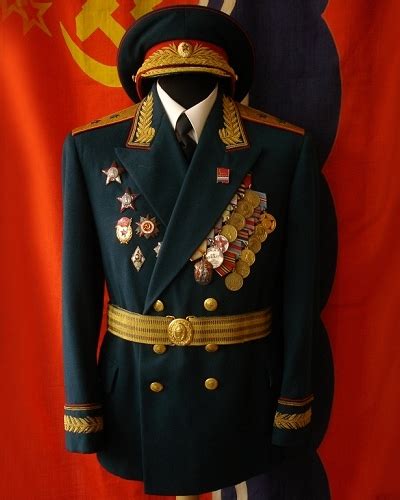 Soviet Lieutenant General M1954 Parade Uniform Offered By Soviet