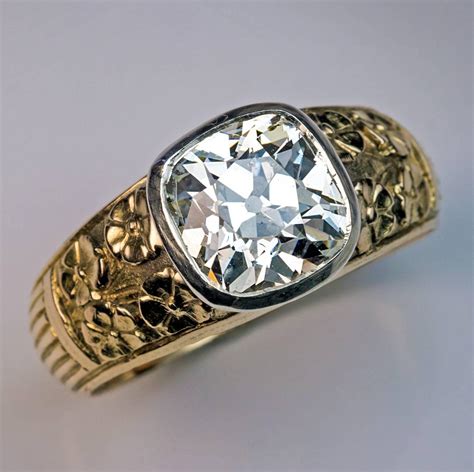 Art Nouveau Antique 283 Carat Diamond Chased Gold Mens Ring For Sale