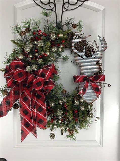 Unique Christmas Wreath Decoration Ideas For Your Front