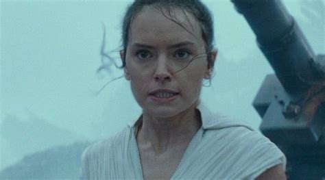 Same Sex Kiss Scene From The Rise Of Skywalker Cut From Films