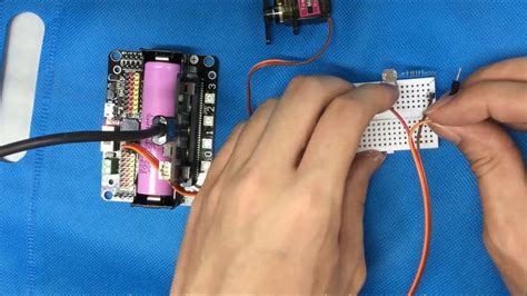 Microbit B The Use Of Photoresistor To Control A Servo Motor Youtube