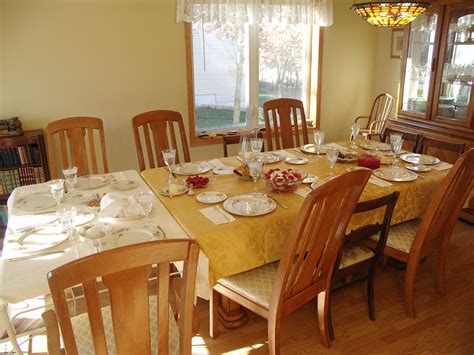 Rectangular dining tables are efficient tables that are available. DINING TABLE FOR 12 PEOPLE