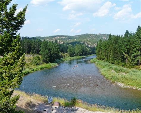 Best seeley lake beach hotels on tripadvisor: Arrowhead Condominiums Details : Hopaway Holiday ...