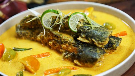 Masakan yang diminati dengan bumbu mangutnya ialah mangut lele sebagai hidangan makanan yang terkenal di jogja. Resep Mangut Lele Sangat Spesial - Info Peluang Bisnis UKM