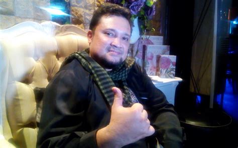 Baron merupakan mantan personel band gigi dan rif. Hengkang dari Gigi, Baron Tetap Bantu Manajerial : Okezone ...