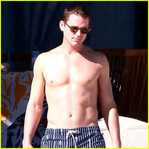 Matt Bomer Shirtless Sexy Cabo Vacation With Simon Halls Bikini