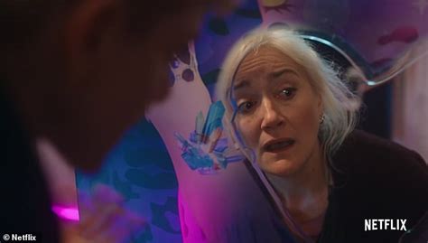 Netflixs Feel Good Trailer Shows Mae Martin Struggling With Addiction