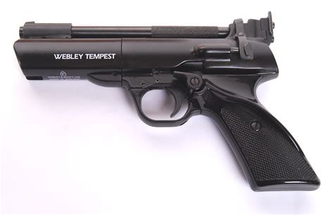 A Rare Vintage Boxed Webley Tempest 177 Calibre Air Pistol With Safety Catch Full Working Orde