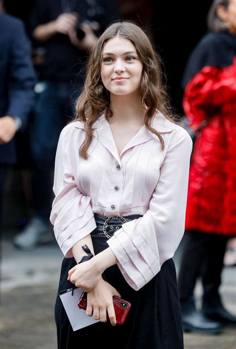 Anamaria Vartolomei At Chanel Fashion Show At Pfw In Paris 10012019