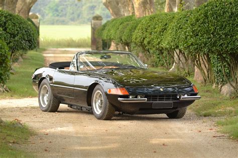 Ferrari 365 GTB/4 Daytona Spider conversion vendue 488 000€ : toutes