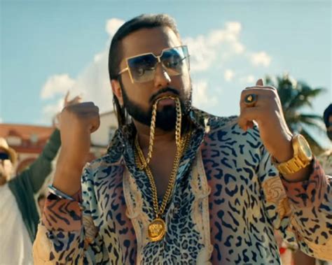 Famous Rapper Yo Yo Honey Singh Began Filming For His New Song