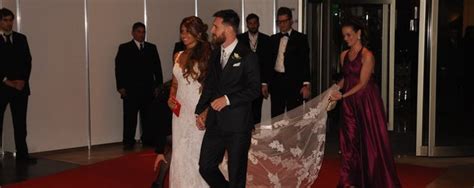 Jetzt bei p&c brax im sale online shop ⬌ 100 tage rückgaberecht brax im sale 2021 gratisversand Zu sexy? So heiß sah Shakira auf Lionel Messis Hochzeit ...