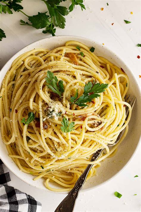Spaghetti Aglio E Olio Recipe Kitchn Rezfoods Resep Masakan Indonesia