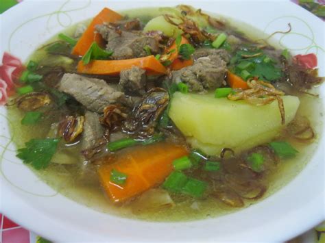 Sup kacang merah daging sapi ini bisa menjadi referensi dalam menyajikan menu makan untuk keluarga. Dari Dapur Maklong: Sup Daging