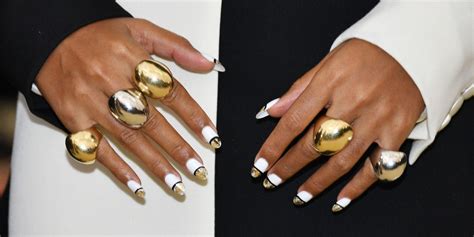 All The Crazy Met Gala Manicures You Missed White Nails With Gold