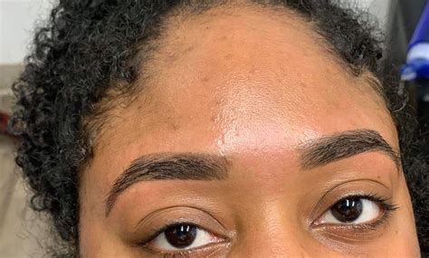 Eyebrow Tinting Gives Modest Eyebrows A Fresh And Bold Look