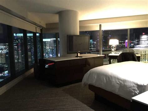 Vdara's best/ biggest corner penthouse! Book 55th floor 4 bedroom penthouse Suite in Elara Hilton ...