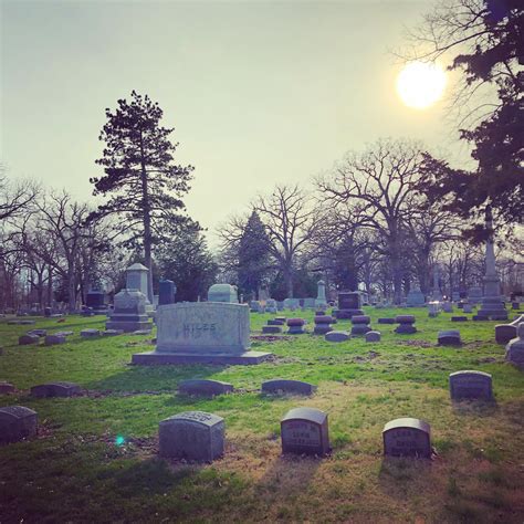Approaching sunset. Springdale Cemetery- Peoria, IL : r/CemeteryPorn