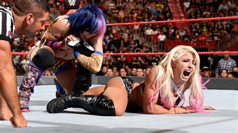 Wwe Alexa Bliss Should Lose Title To Asuka Before Royal Rumble