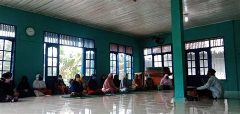 Dinyatakan shahih oleh muhaqqiq hilyatul awliya' dan. BAZNAS Motivasi Mualaf Mentawai Laksanakan Puasa Arafah ...