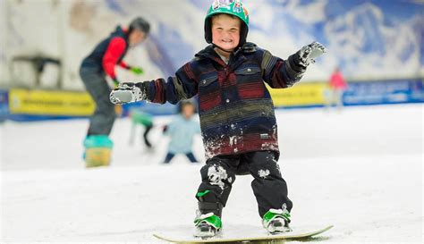 Kinder Snowboard Lessons - SnowDome
