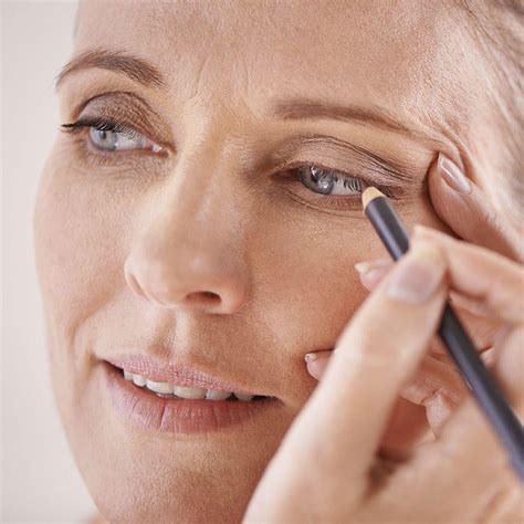 6 Makeup Tips For Women Over 40 Aloe Infusion