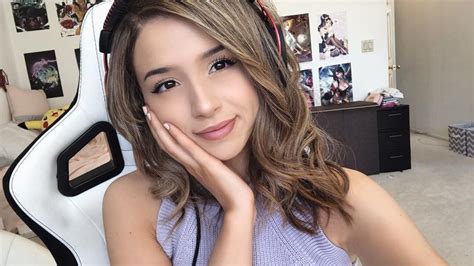 I Feel So Evil Twitch Star Pokimane Gives Away Thousands On Livestream Hindustan Times