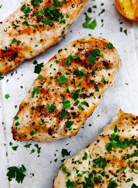 Place chicken on the grill for 4 to 6 minutes per side (or until a thermometer reads 160ºf to 165°f and then center is no longer pink). 50 Easy Grilled Chicken Recipes - How to Grill Chicken ...