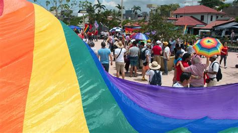 Costa Rica Legalizes Same Sex Marriage In First For Central America