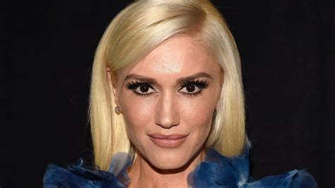 Gwen Stefani Drives Fans Wild In Show Stealing Outfit We Weren T Expecting Hello