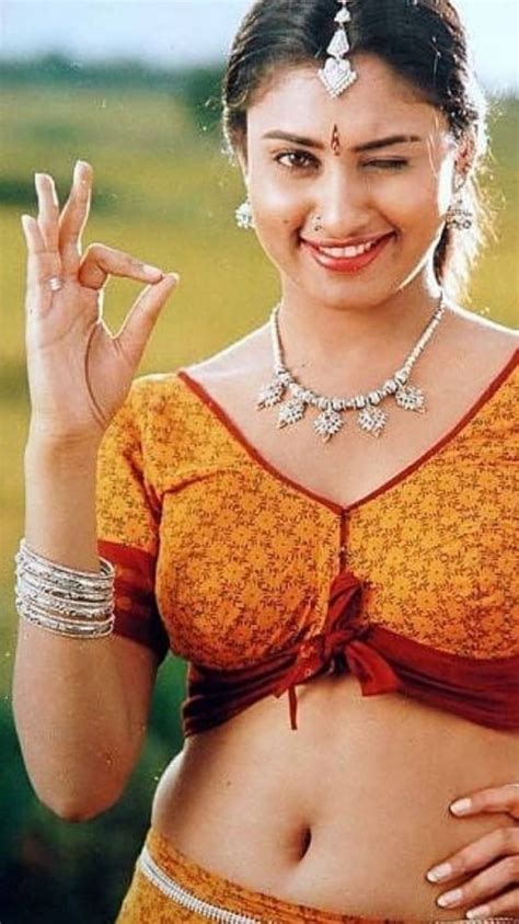 Malavika actriz tamil espectáculo de ombligo Fondo de pantalla de