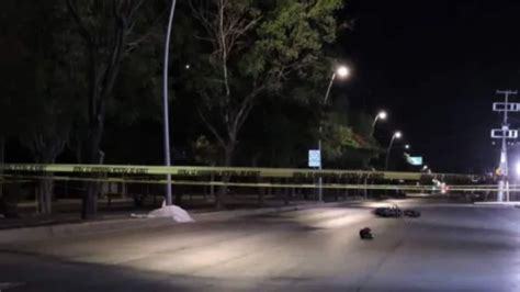 Muere Motociclista Al Chocar Con Poste Se Le Sale Casco Y Se Golpea La Cabeza La Silla Rota