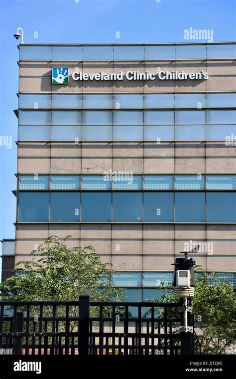 Cleveland Clinic Childrens Hospital At The Main Campus Stock Photo Alamy