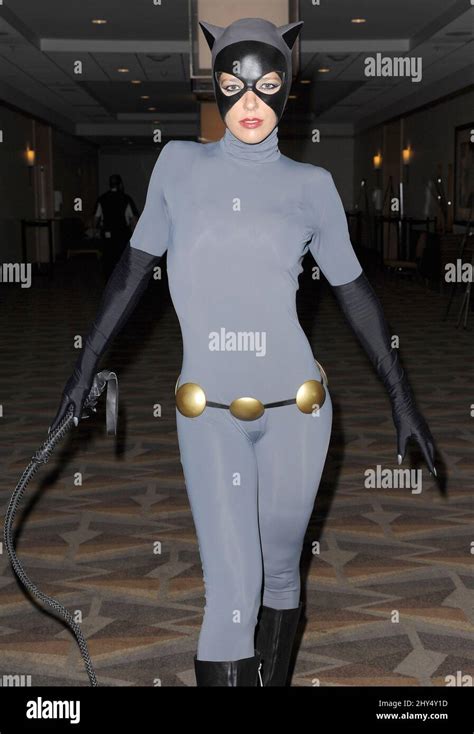 Catwoman Comic Hi Res Stock Photography And Images Alamy
